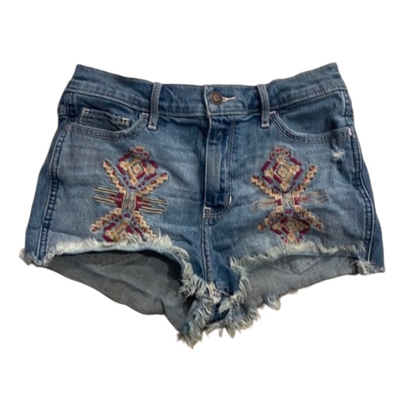 Hollister High Rise Aztec design Short Shorts - Picture 1 of 4